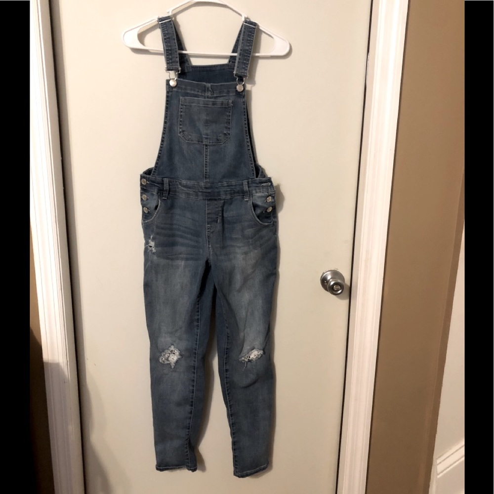 So Distressed Overalls with lace